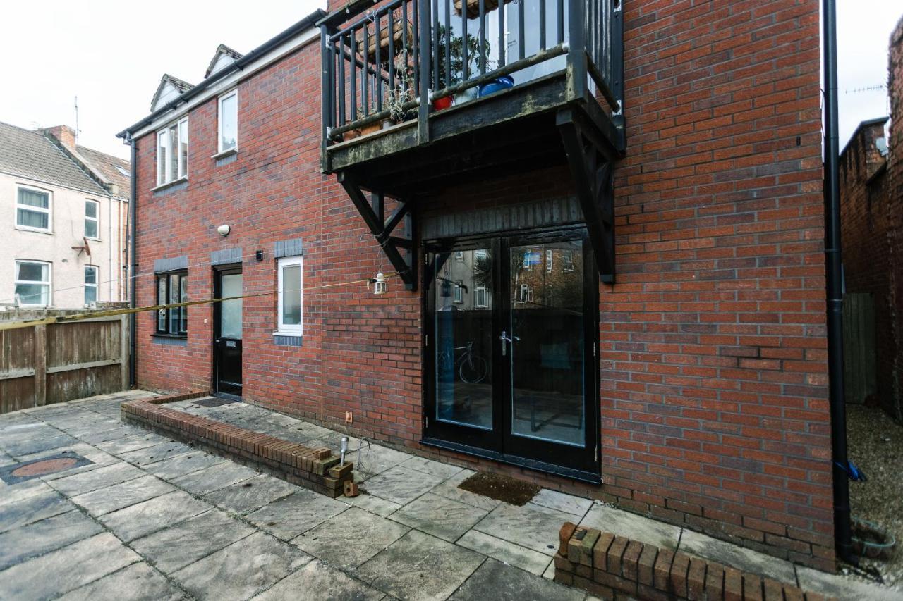 October Disc - Long Stay - Contractors - Frances Mews Bristol Exterior photo